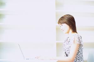 金箔アクセサリーの魅力と選び方ガイド｜高品質な金箔を使ったおしゃれなアクセサリーの秘密